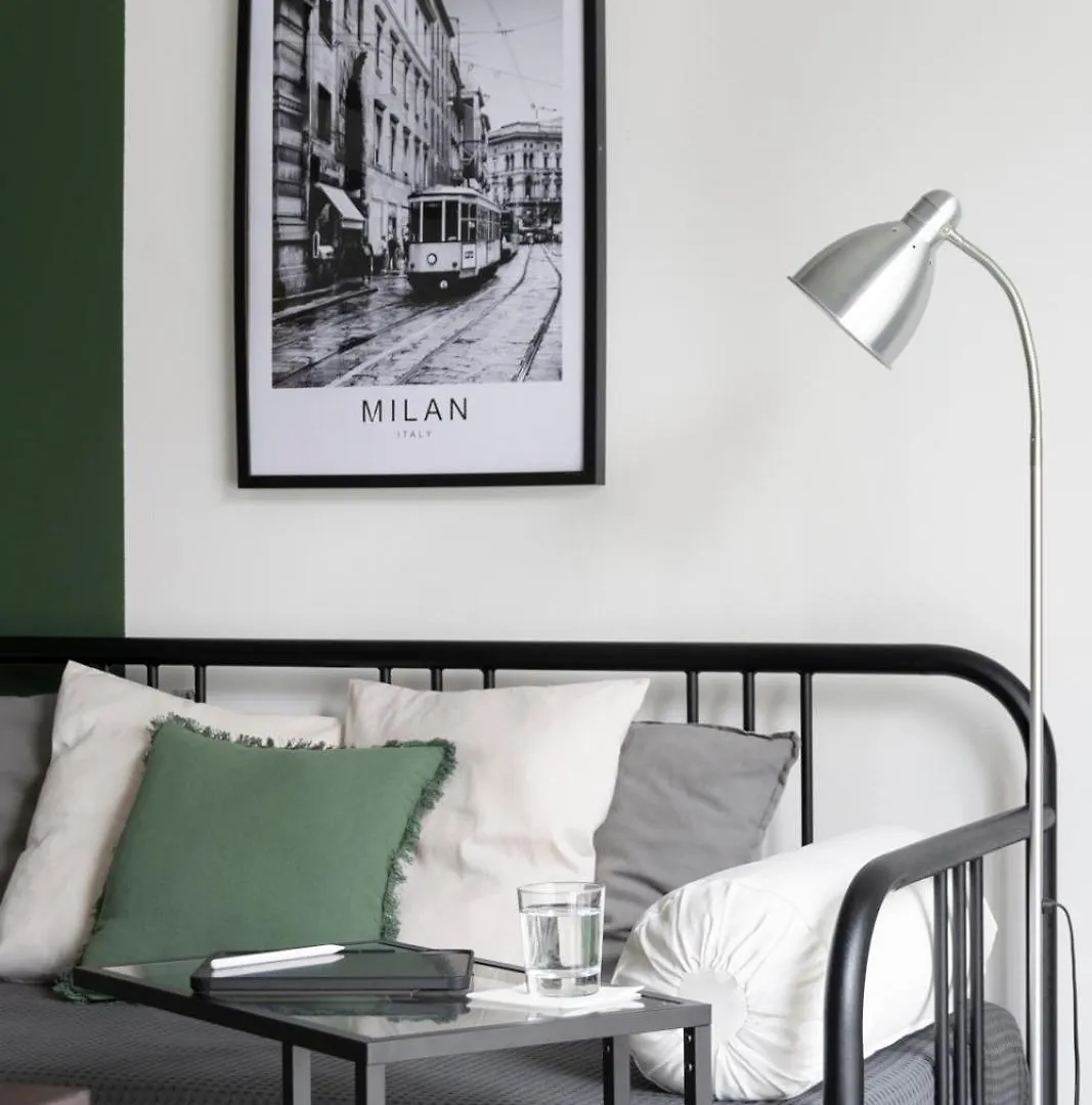 Aprica16 Loft House Milano Apartment